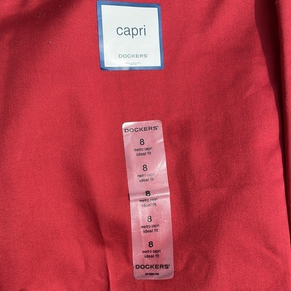 Dockers Ideal Fit‎ Metro Capri Pants - Picture 4 of 8